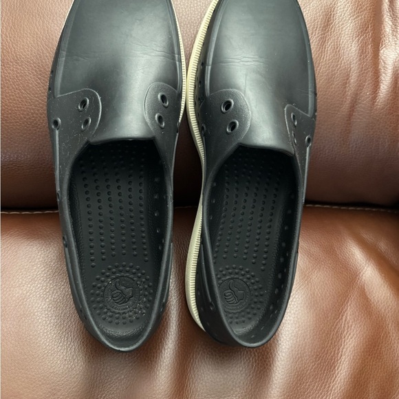 Native Black Loafers Slip-Ons - Picture 3 of 7